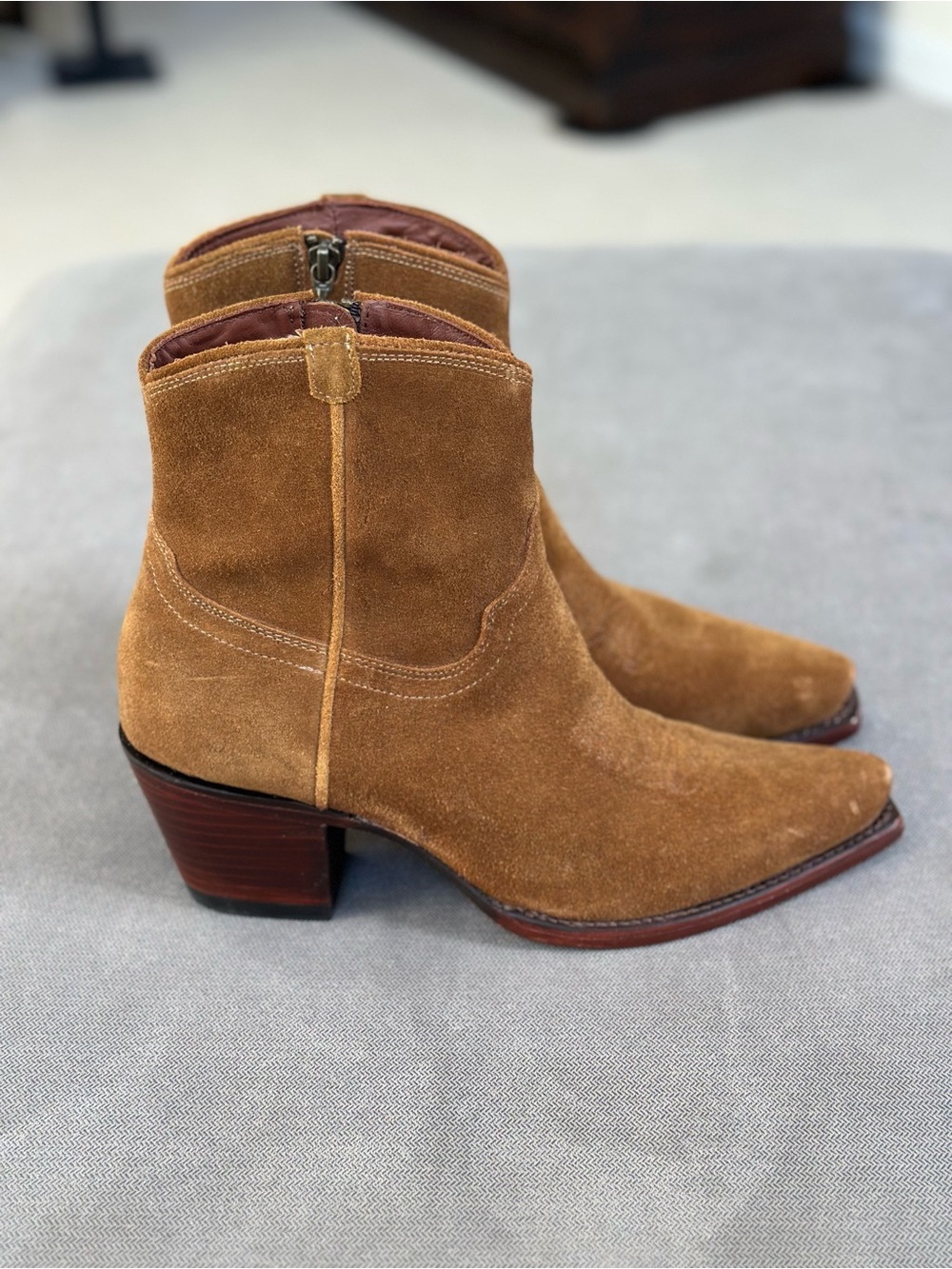 Tecovas The Daisy Zip Bootie - Suede